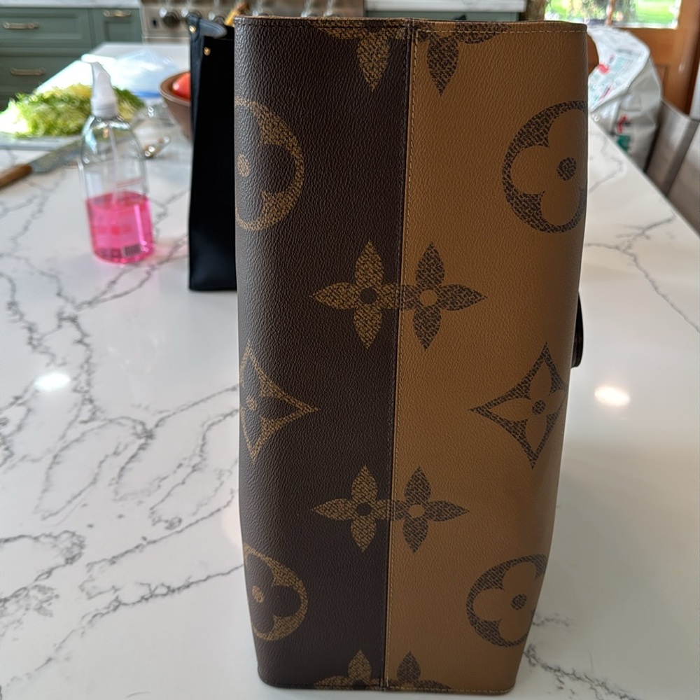 Authentic Louis Vuitton Reverse Monogram On-The-G… - image 8